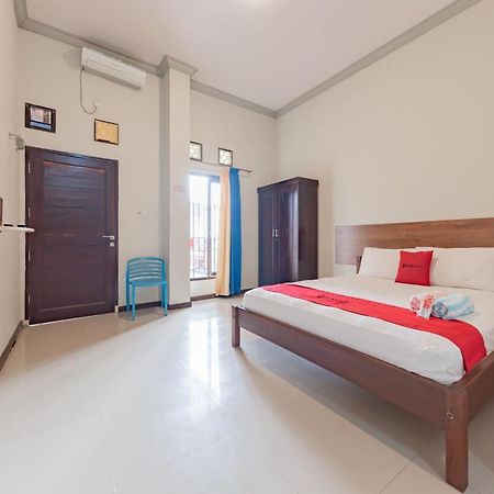 Hotel Reddoorz Near Gor Sempaja Samarinda Exteriér fotografie