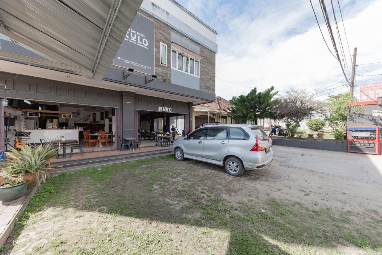 Hotel Reddoorz Near Gor Sempaja Samarinda Exteriér fotografie